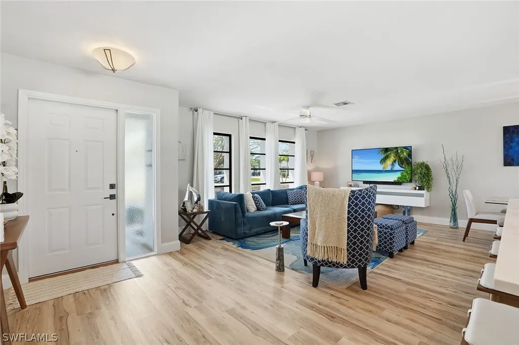 157 Willoughby Drive Naples FL 34110