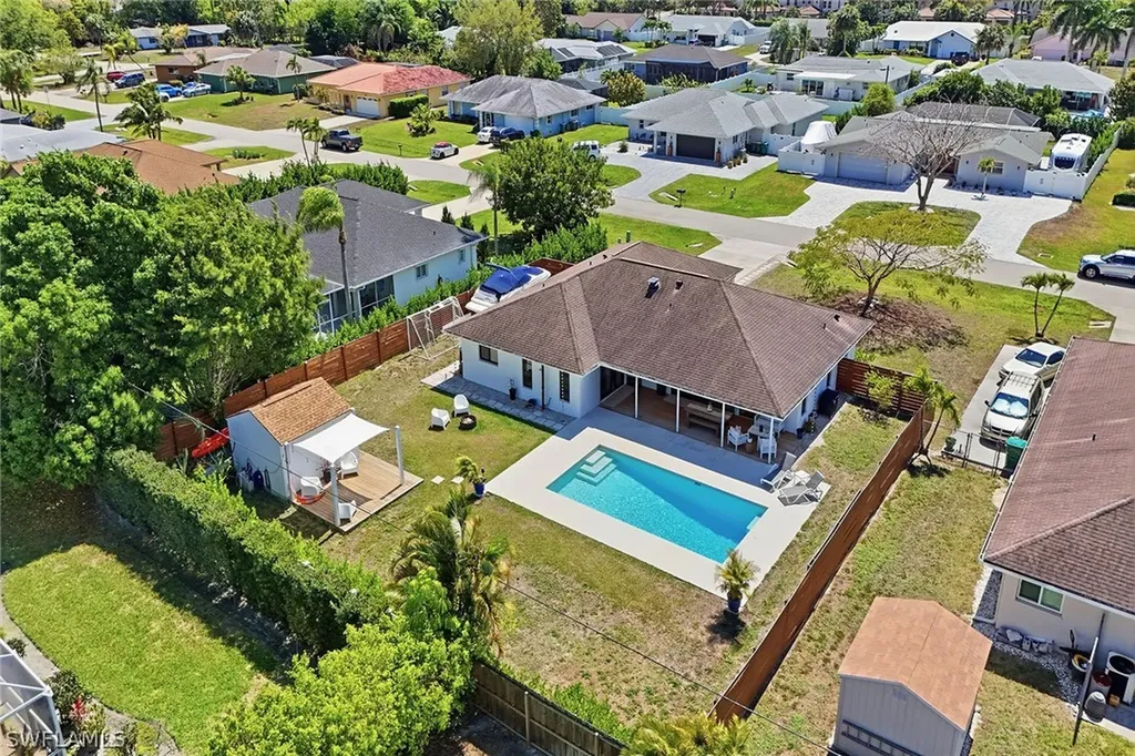157 Willoughby Drive Naples FL 34110