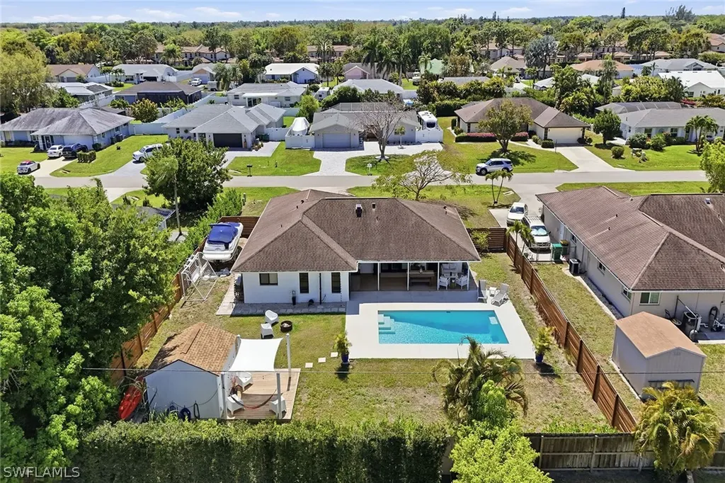 157 Willoughby Drive Naples FL 34110