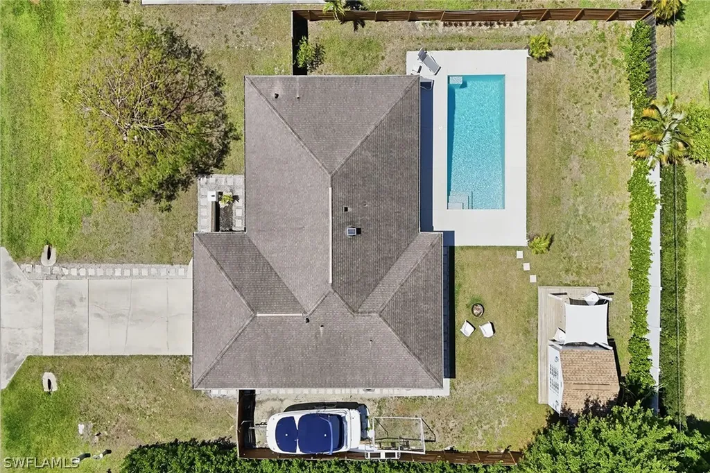 157 Willoughby Drive Naples FL 34110