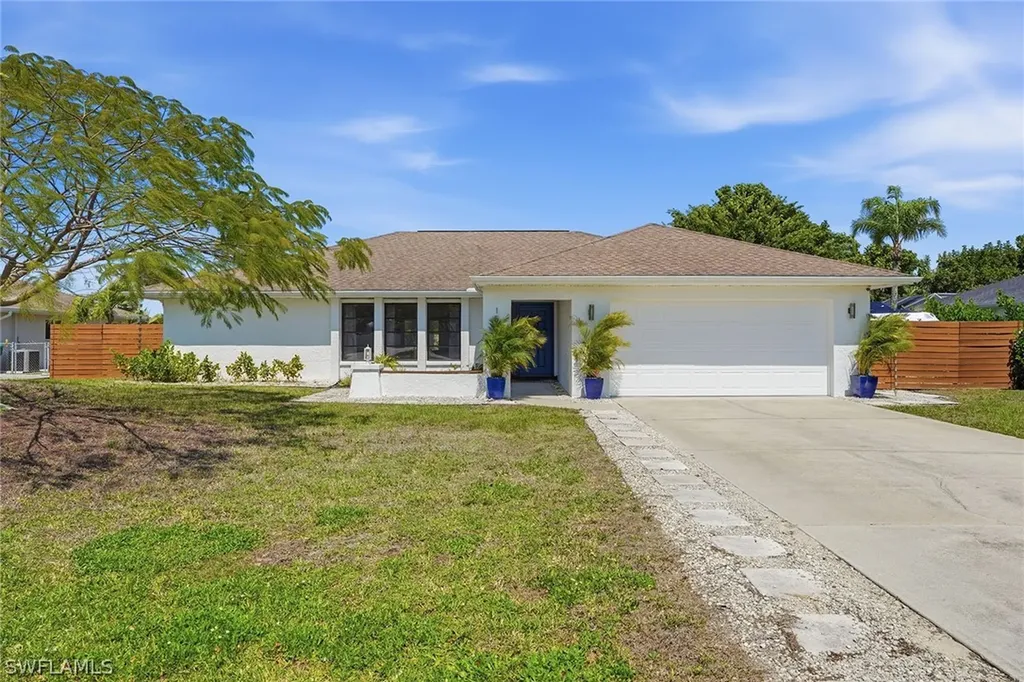 157 Willoughby Drive Naples FL 34110