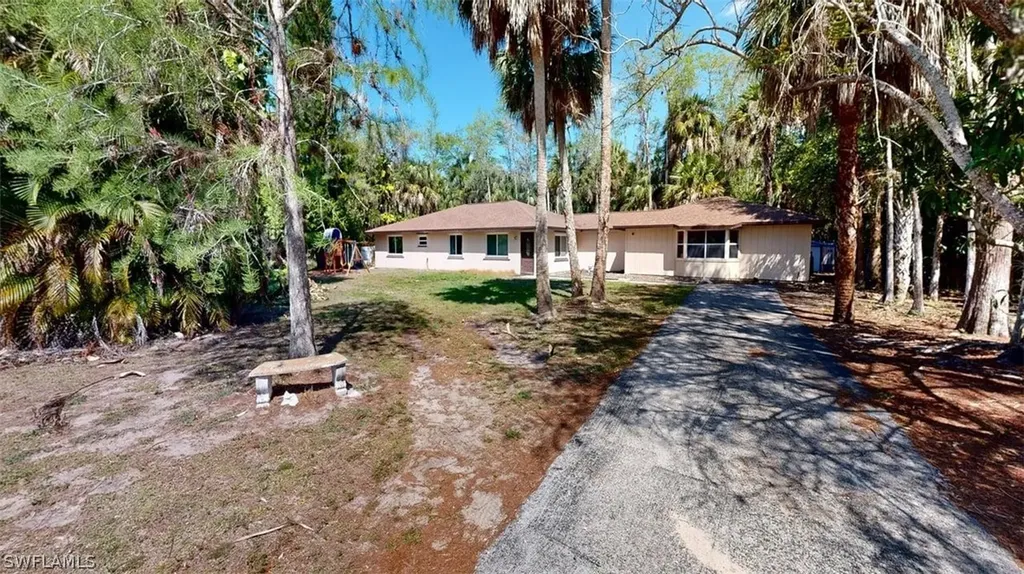 3501 White Boulevard Naples FL 34117