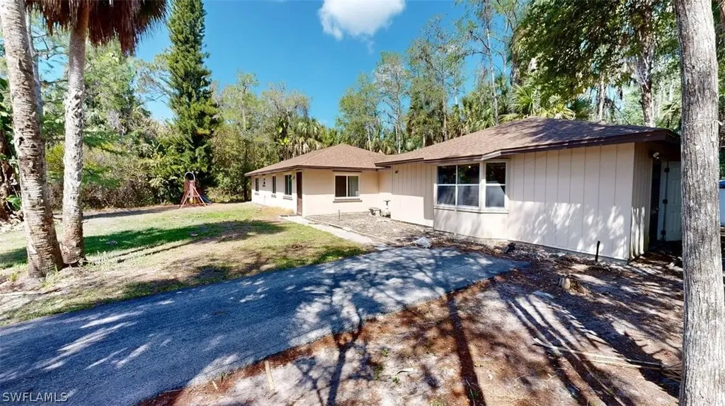 3501 White Boulevard Naples FL 34117