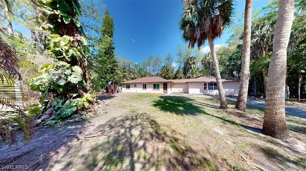 3501 White Boulevard Naples FL 34117