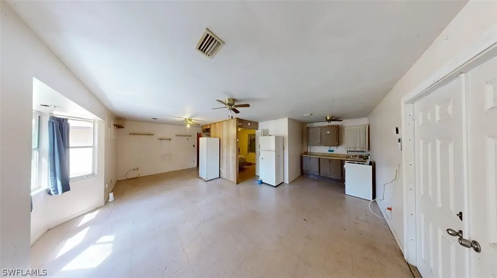 3501 White Boulevard Naples FL 34117