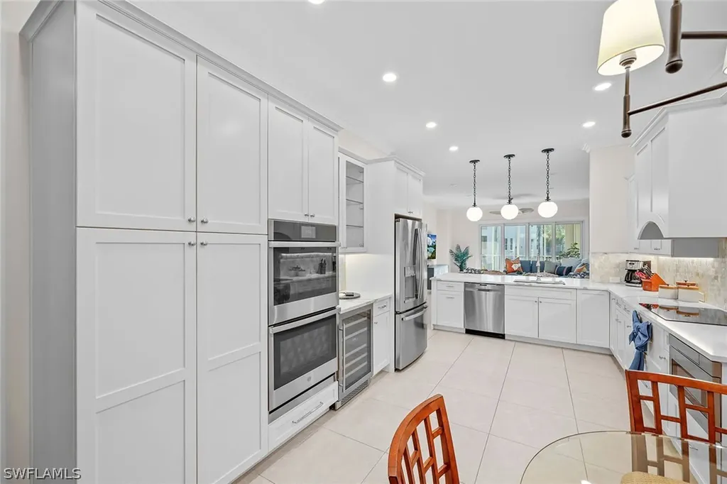 831 Sailaway Lane Naples FL 34108