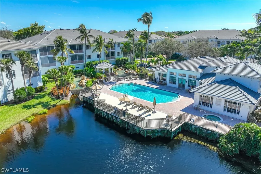 831 Sailaway Lane Naples FL 34108