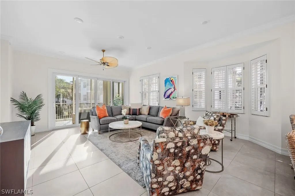 831 Sailaway Lane Naples FL 34108
