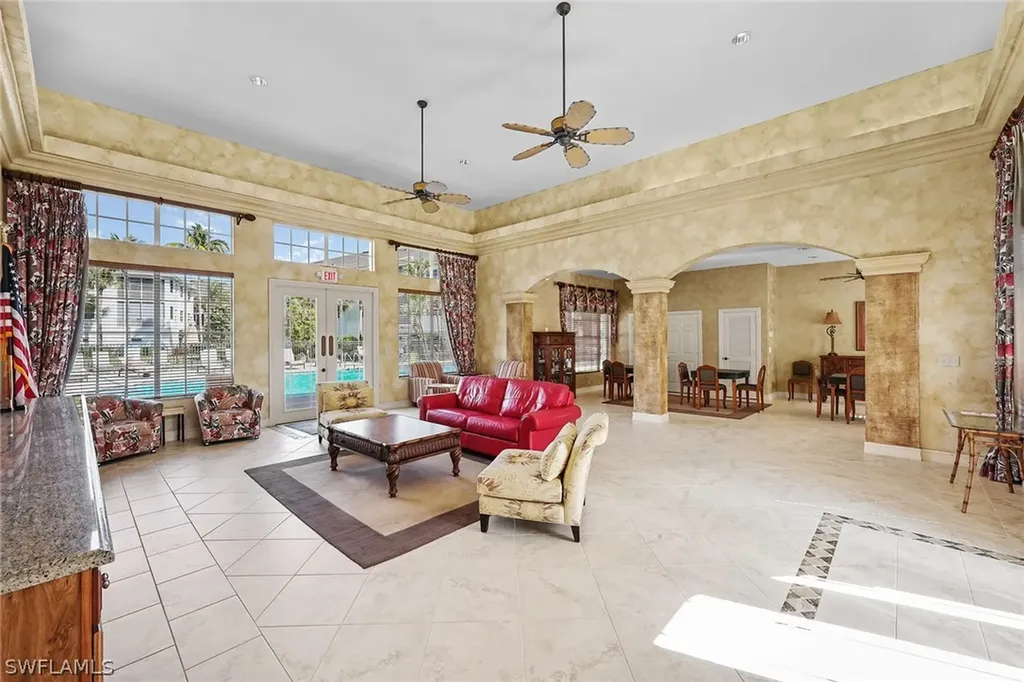 831 Sailaway Lane Naples FL 34108