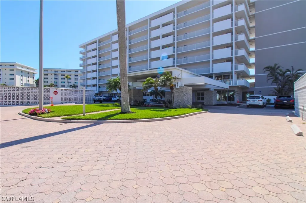 3443 Gulf Shore Boulevard N Naples FL 34103