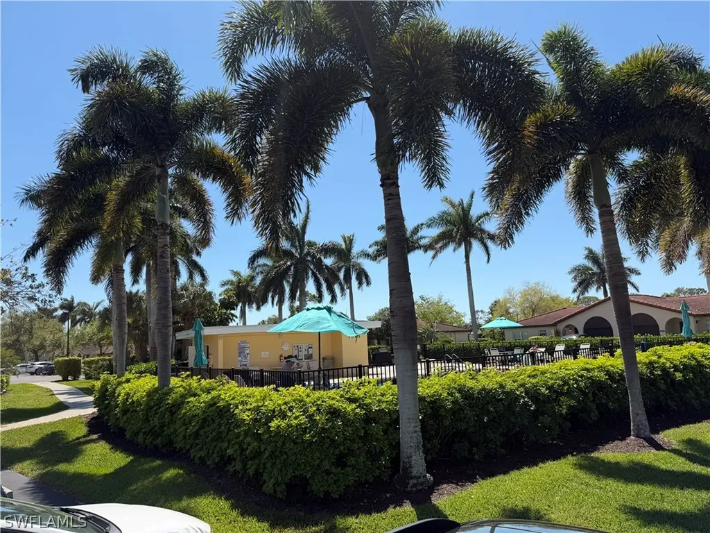 1085 Forest Lakes Drive Naples FL 34105