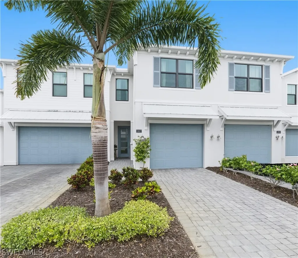 13017 Pembroke Drive Naples FL 34105