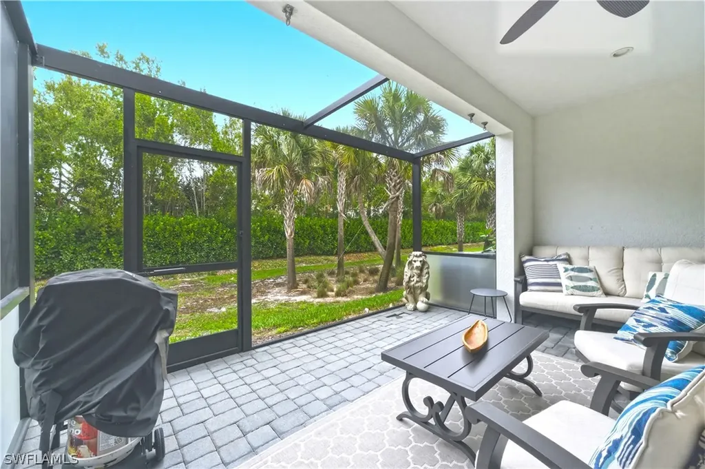 13017 Pembroke Drive Naples FL 34105