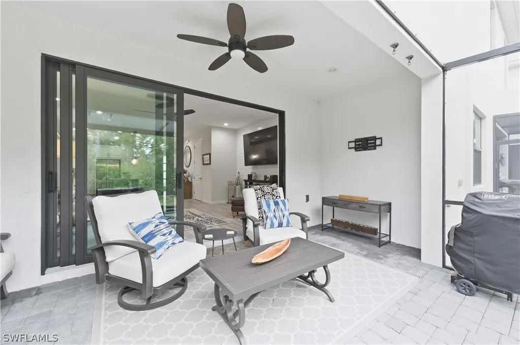 13017 Pembroke Drive Naples FL 34105