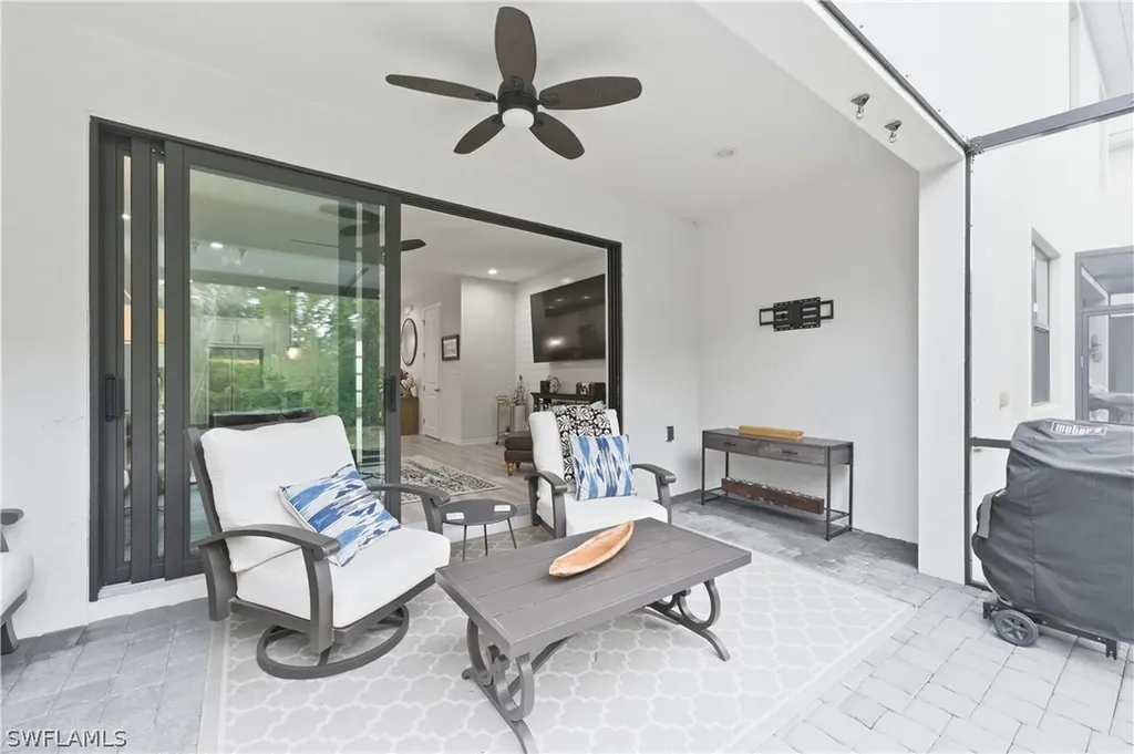 13017 Pembroke Drive Naples FL 34105