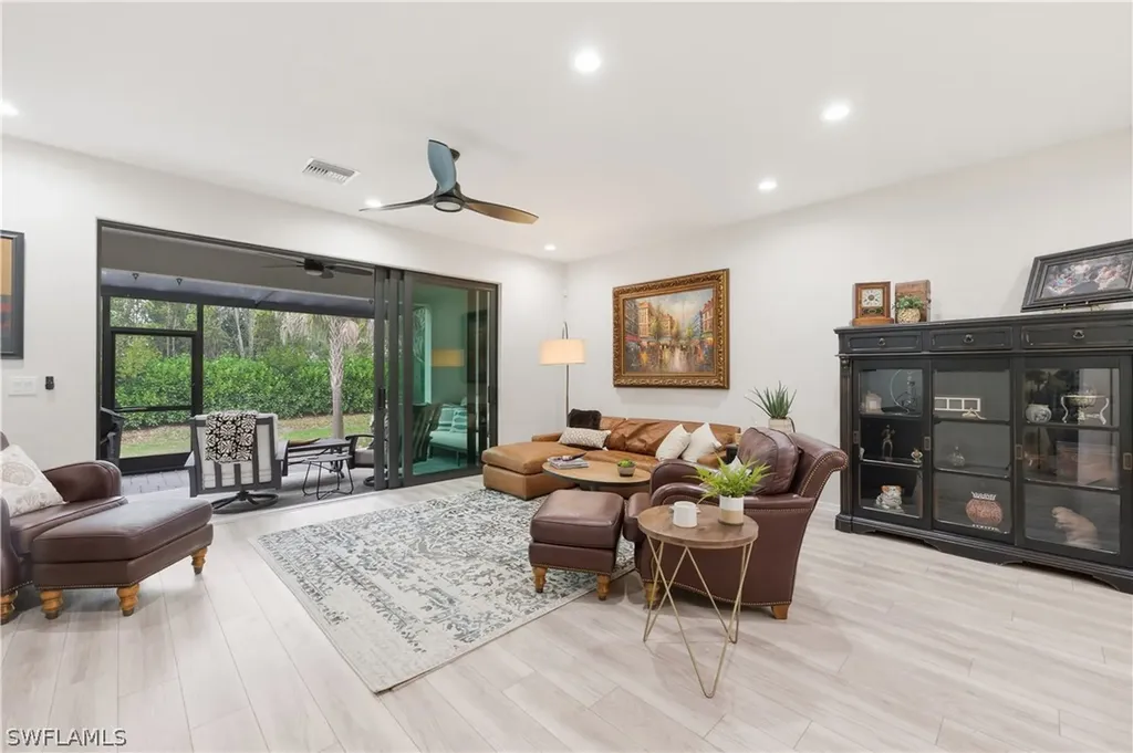 13017 Pembroke Drive Naples FL 34105