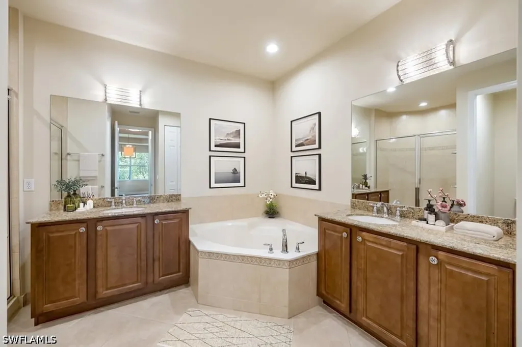 6510 Monterey Point Naples FL 34105