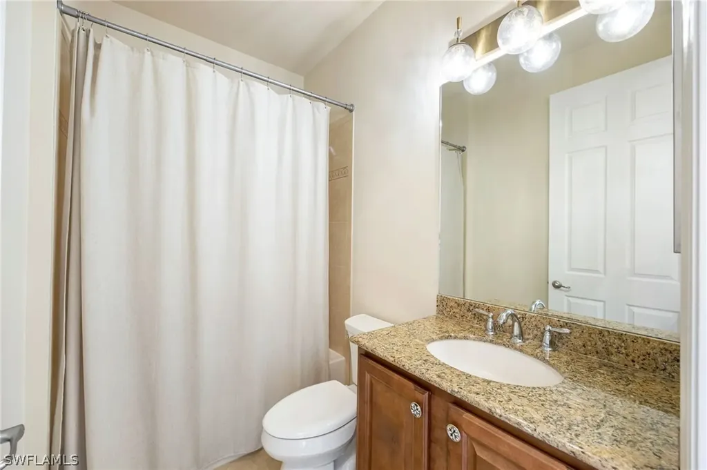 6510 Monterey Point Naples FL 34105