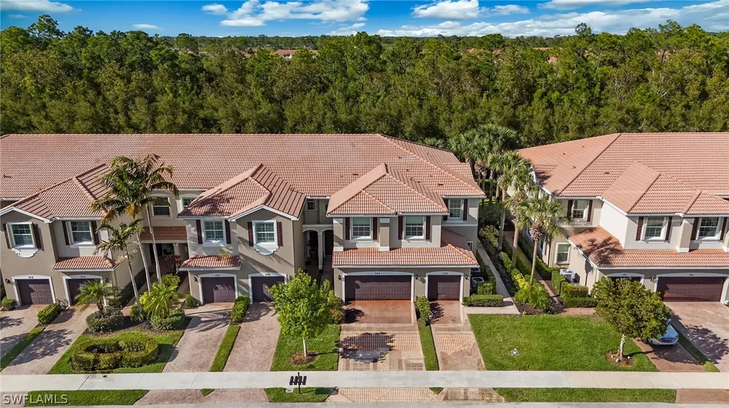 6510 Monterey Point Naples FL 34105