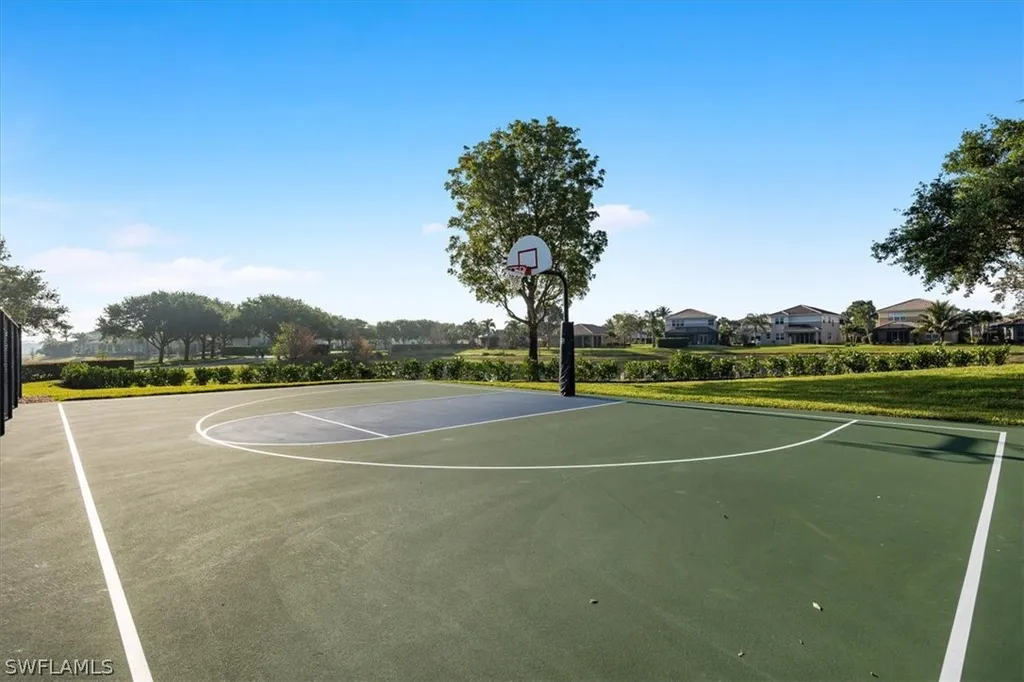 6510 Monterey Point Naples FL 34105