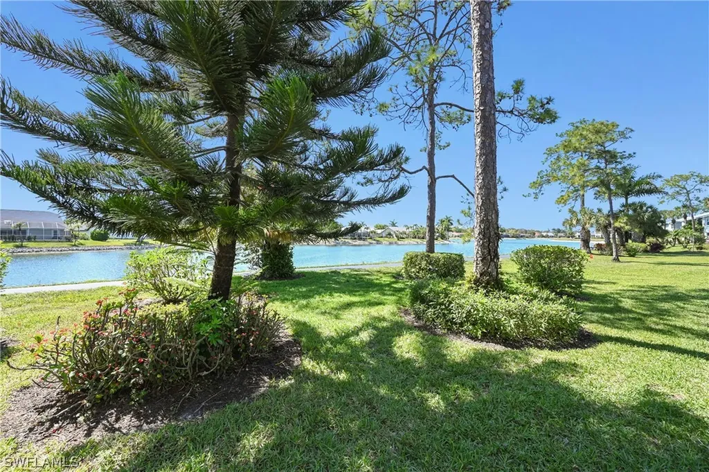 820 New Waterford Drive W Naples FL 34104