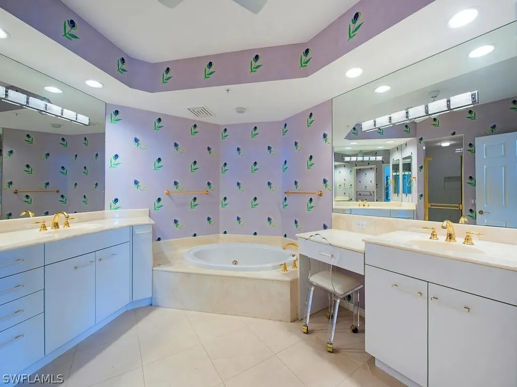 7225 Pelican Bay Boulevard Naples FL 34108