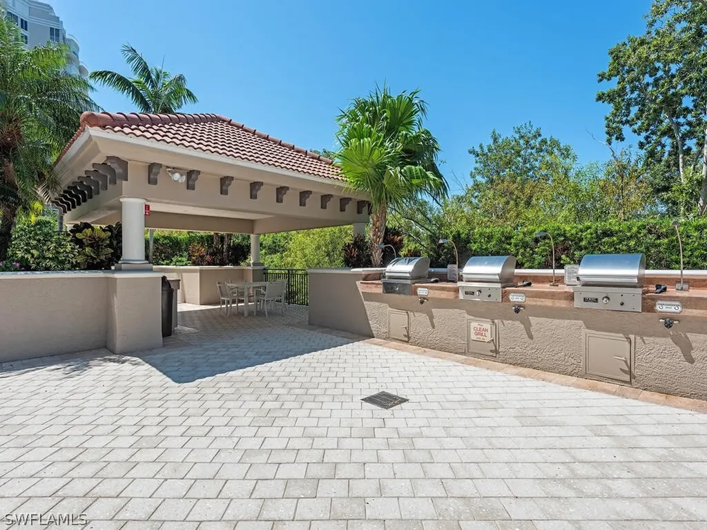 7225 Pelican Bay Boulevard Naples FL 34108
