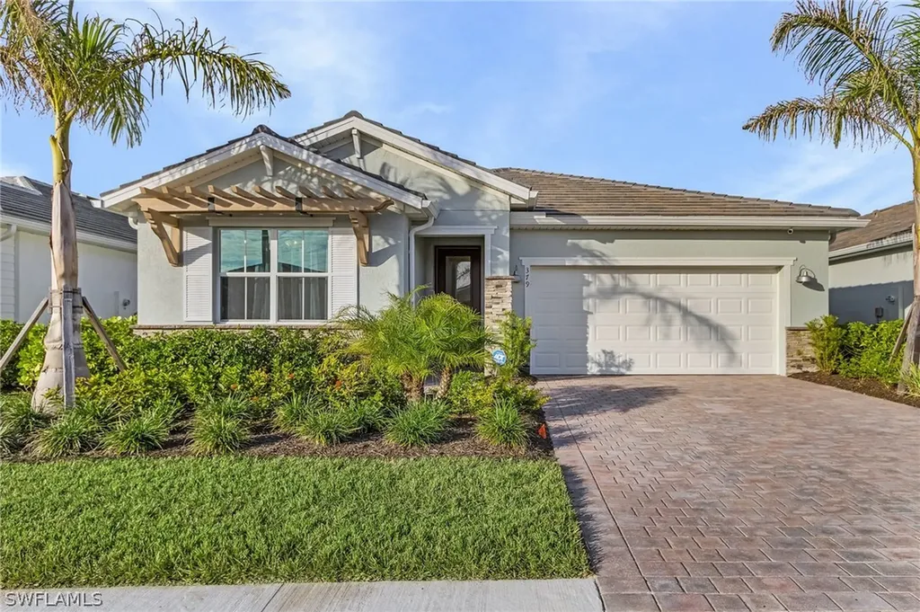379 Grace Bay Lane Naples FL 34114