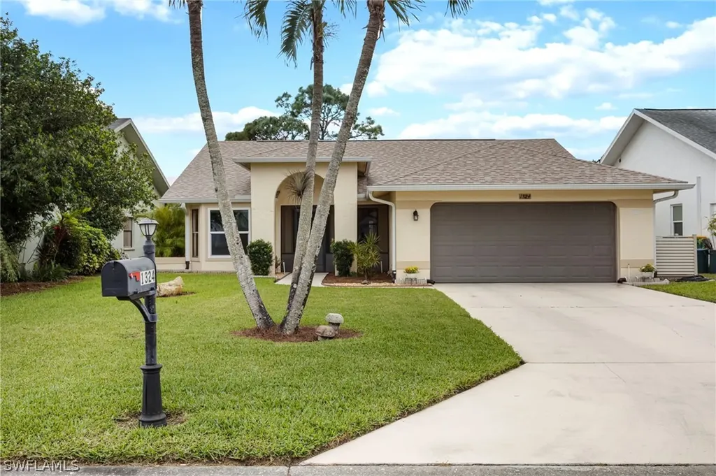 1324 Monarch Circle Naples FL 34116