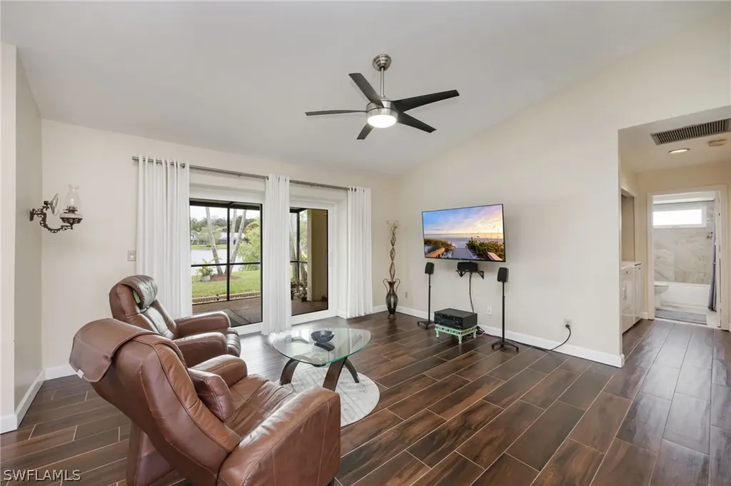 1324 Monarch Circle Naples FL 34116