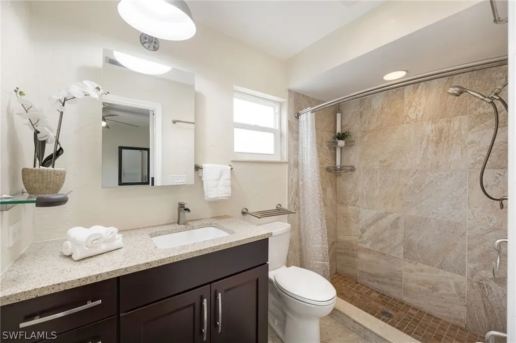 1324 Monarch Circle Naples FL 34116