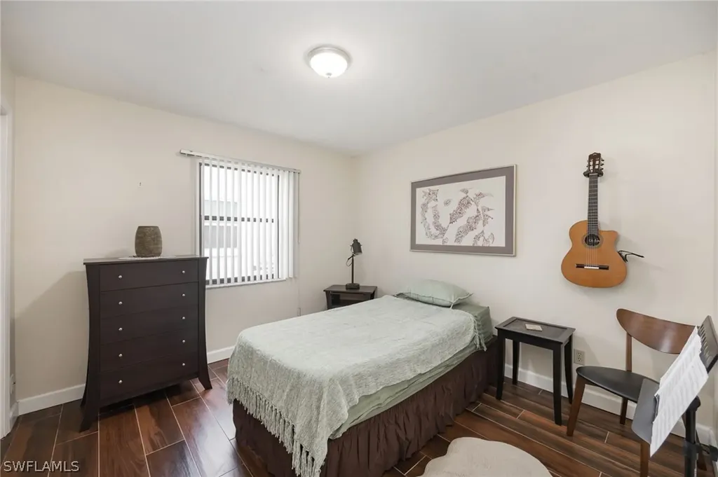 1324 Monarch Circle Naples FL 34116