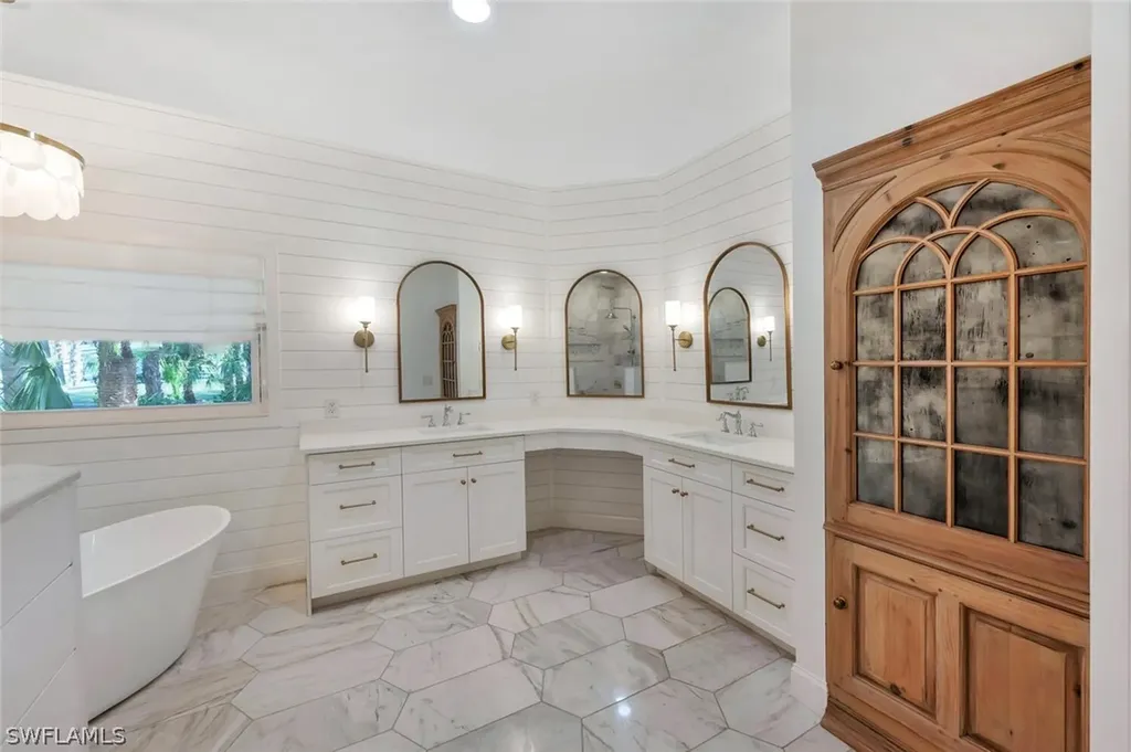 3110 70th Street SW Naples FL 34105