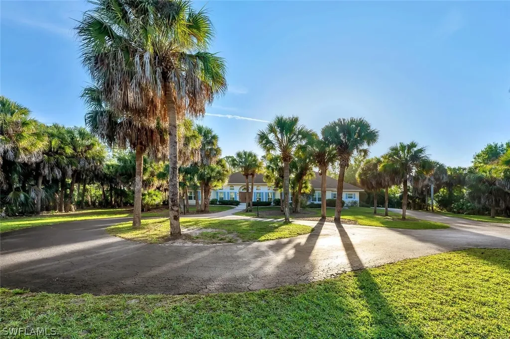3110 70th Street SW Naples FL 34105