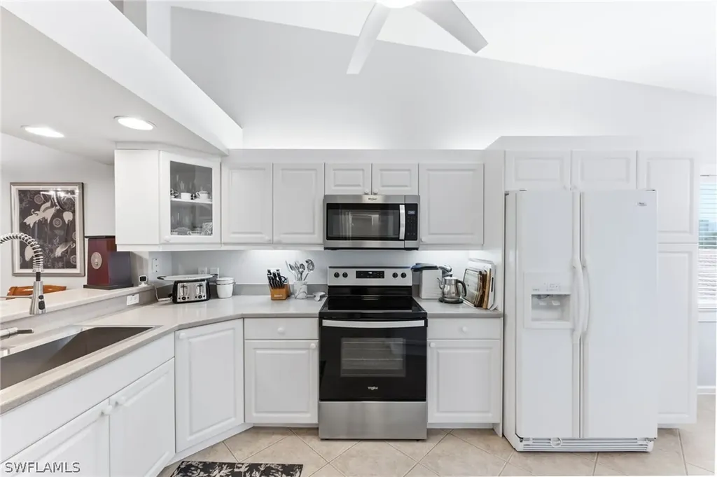 6840 Beach Resort Drive Naples FL 34114