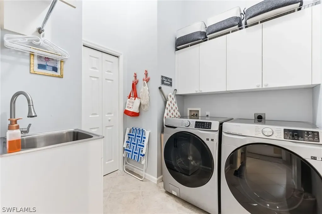 6840 Beach Resort Drive Naples FL 34114