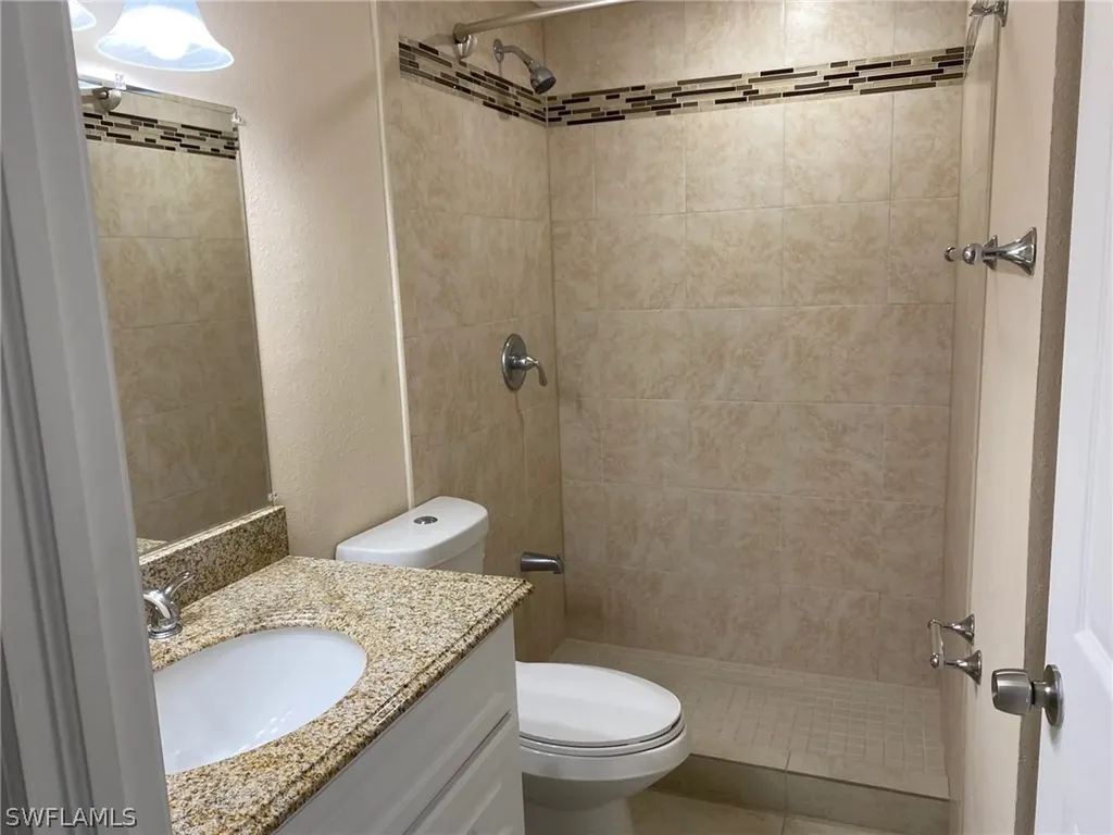 5389 Treetops Drive Naples FL 34113