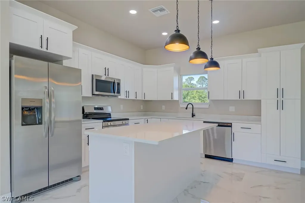 2023 Robert Avenue Alva FL 33920