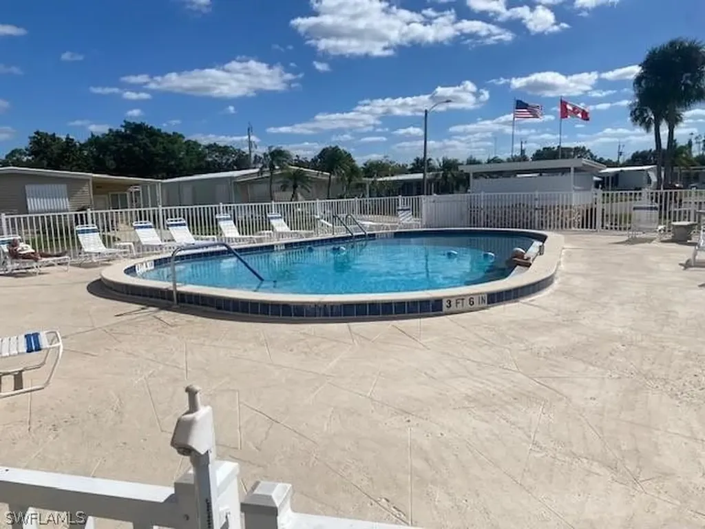 2727 Indianwood Drive North Fort Myers FL 33917