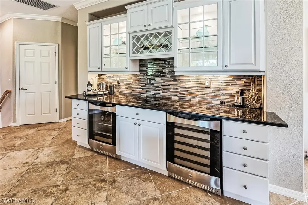 9107 Napoli Court Naples FL 34113