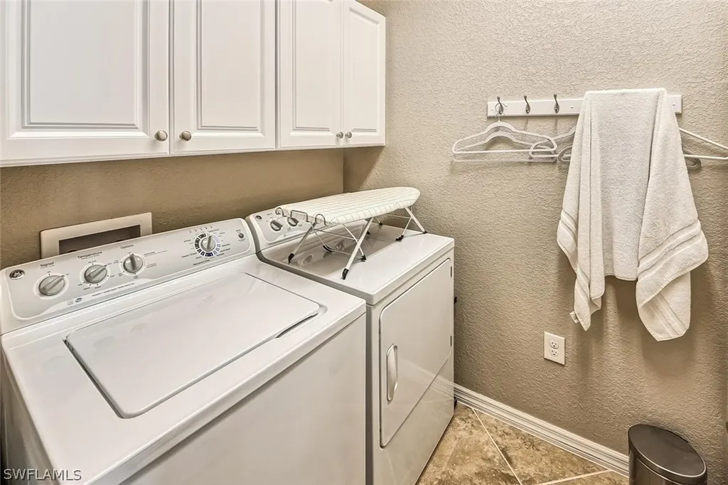 9107 Napoli Court Naples FL 34113