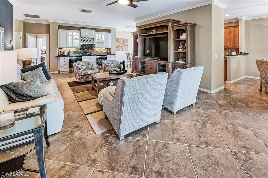 9107 Napoli Court Naples FL 34113