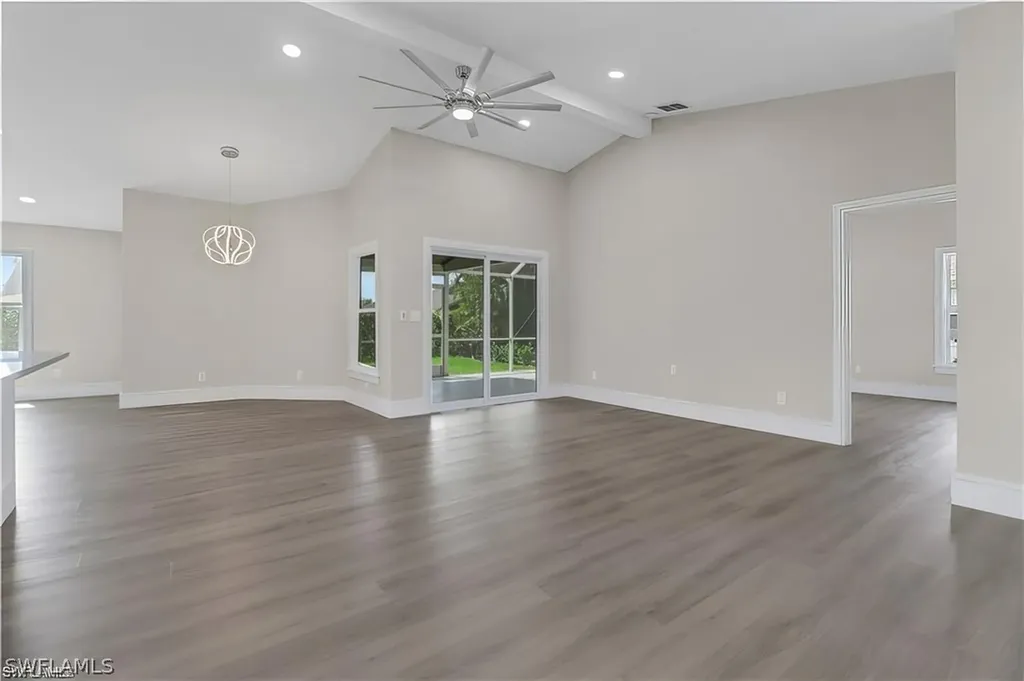 270 Madison Drive Naples FL 34110