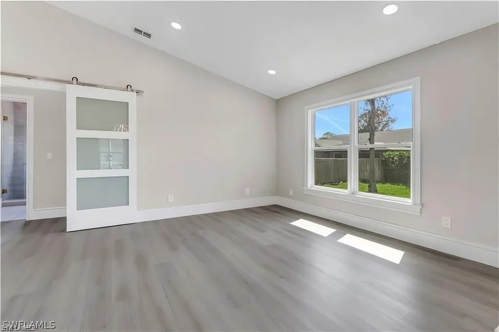 270 Madison Drive Naples FL 34110