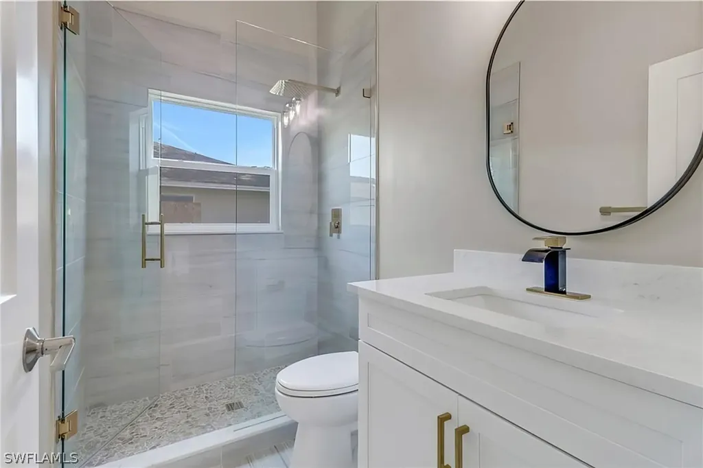 270 Madison Drive Naples FL 34110