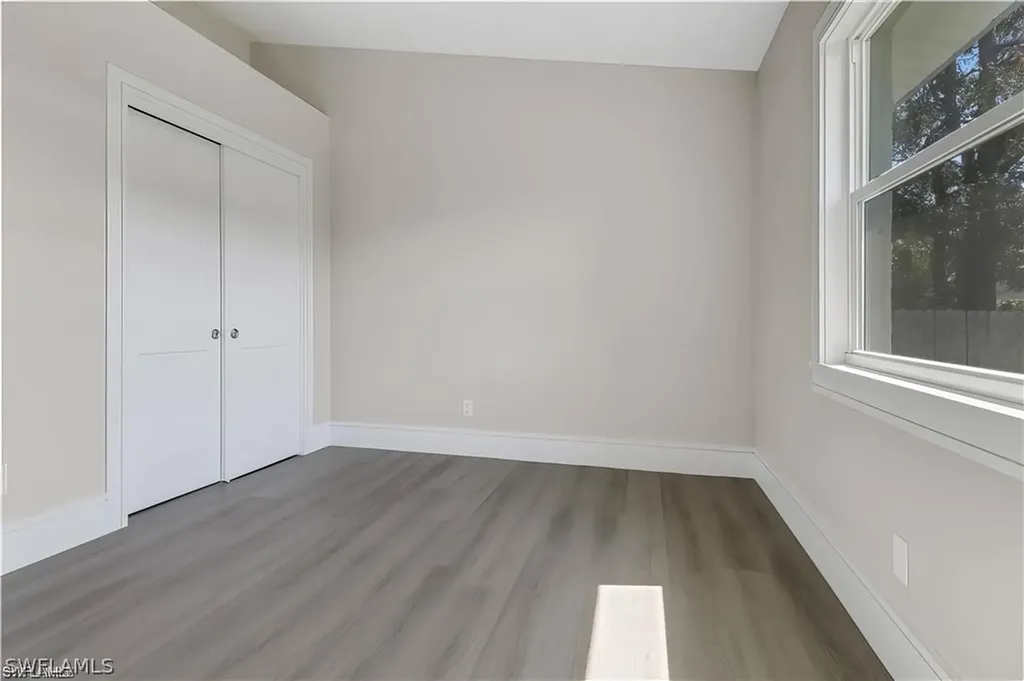 270 Madison Drive Naples FL 34110