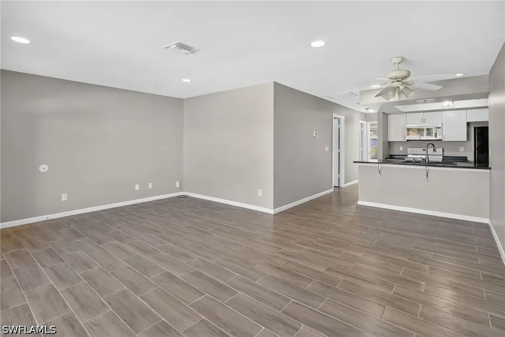 1413/1415 SE 23rd Place Cape Coral FL 33990