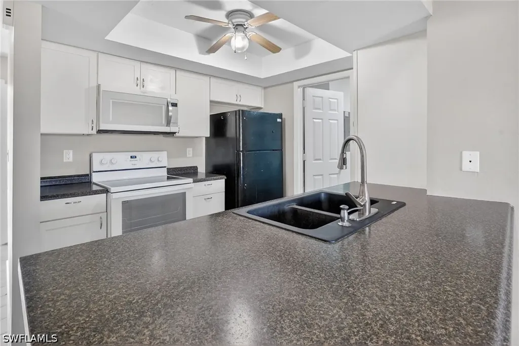 1413/1415 SE 23rd Place Cape Coral FL 33990