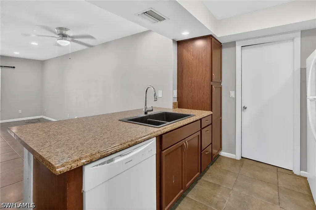 1413/1415 SE 23rd Place Cape Coral FL 33990