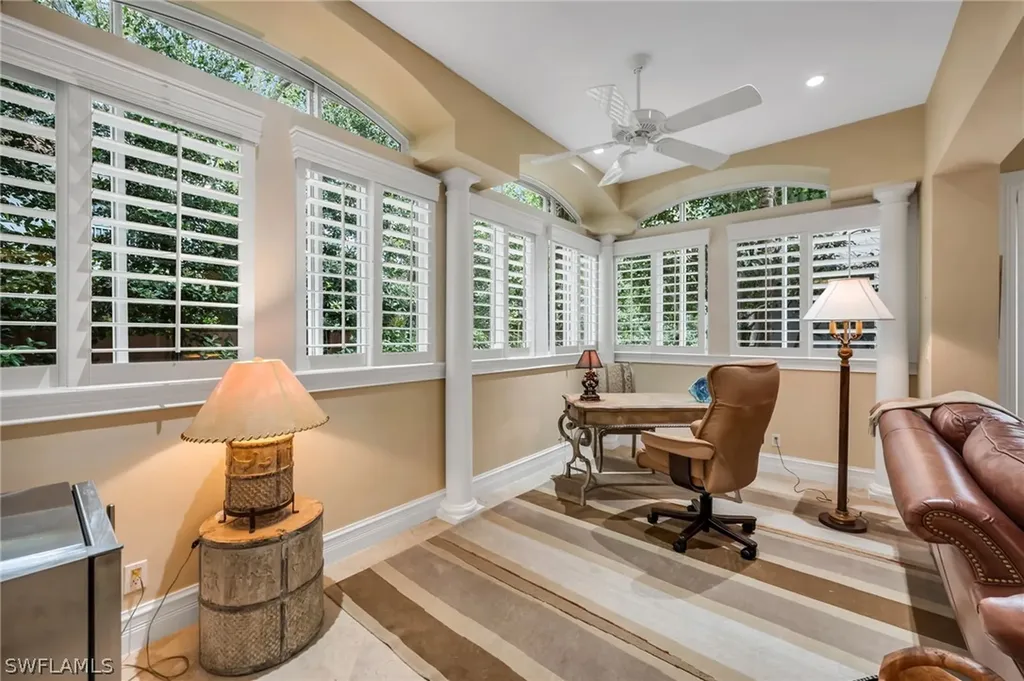 645 Via Mezner Naples FL 34108